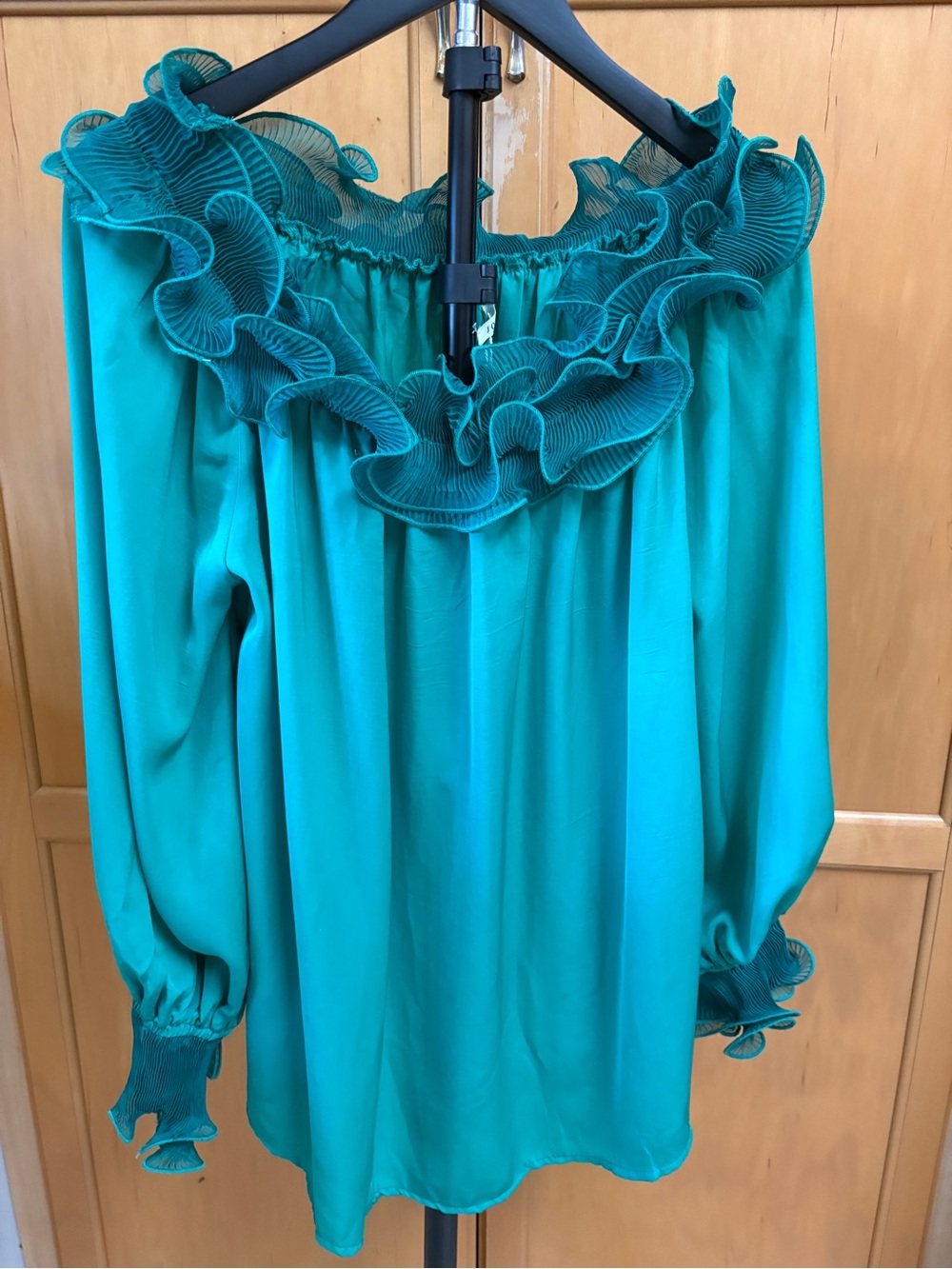 JODIFL Kelly Green Ruffled Off-Shoulder Blouse adorned with voluminous ruffles